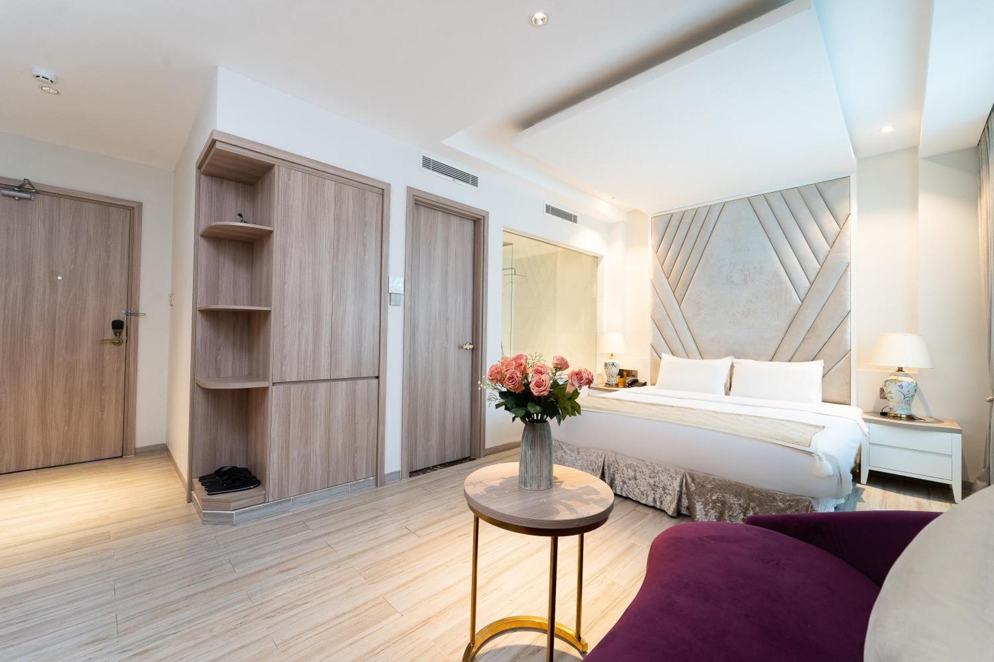 Nicecy Hotel Suites & Spa Ho Chi Minh City Exterior photo