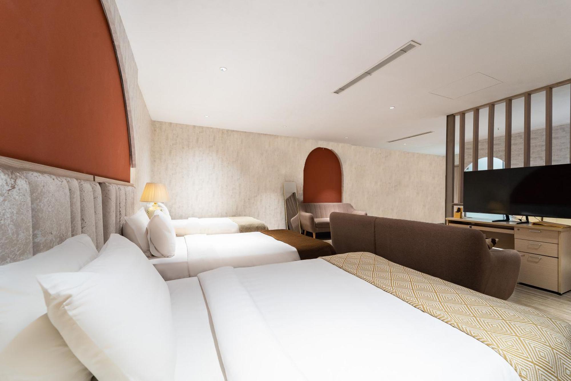 Nicecy Hotel Suites & Spa Ho Chi Minh City Exterior photo